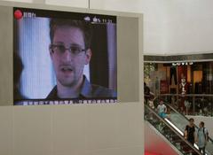 Hong Kong rally backs Snowden, denounces allegations of U.S. spying