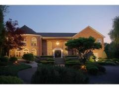 Featured Home: 65 Viva Way