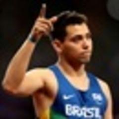 oliveira breaks oscar's record